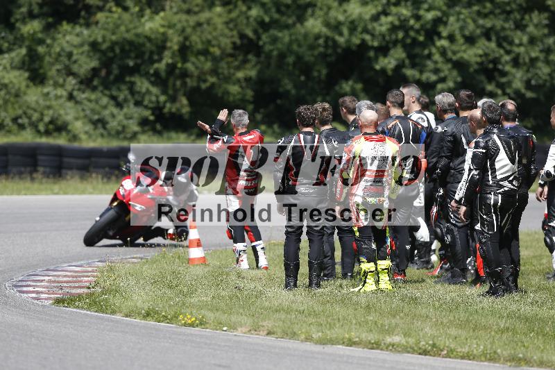 /Archiv-2025/27 12.06.2025 Ducati Schweiz Trackday Warmup  ADR/Impressionen